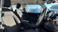 MINI Hatchback 1.5 Cooper Classic 5dr Auto Petrol Hatchback